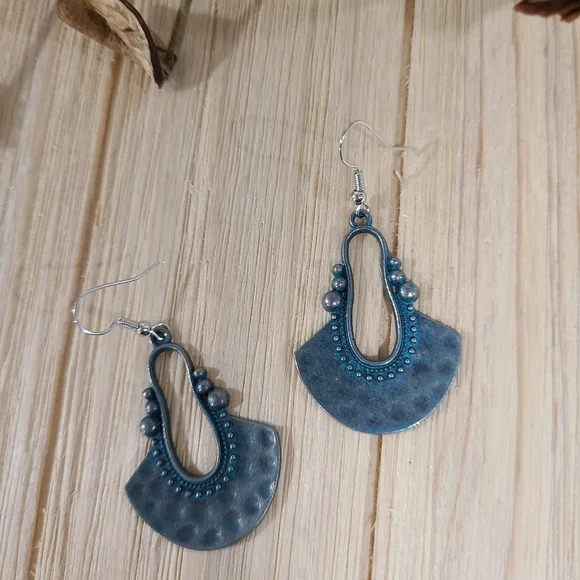 🥳🥳NEW🥳🥳GORGEOUS!! Vintage Boho Dangle Earrings 🥳🥳 - Picture 13 of 14
